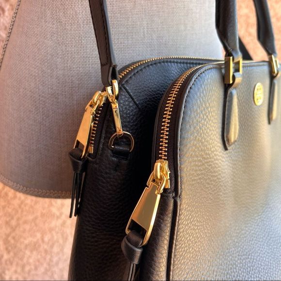 Tory Burch double zip tote Robinson black pebbled leather MINT condition - Picture 4 of 9